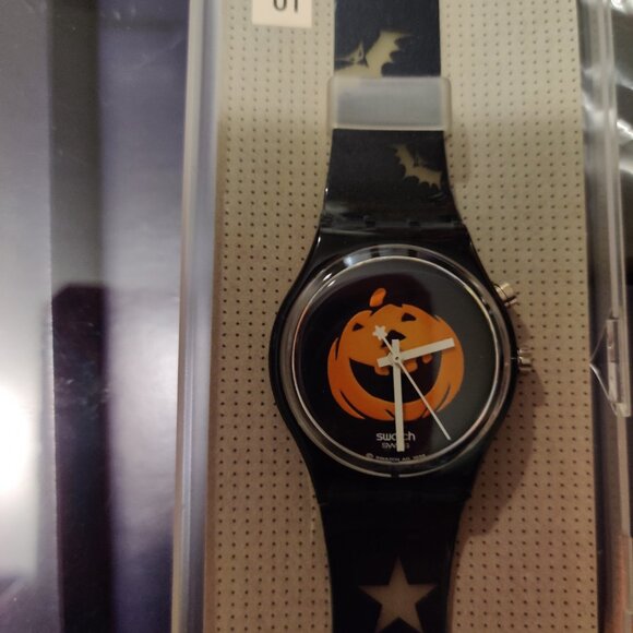 Swatch Halloween Special – Happy Nightmare - Loomi - GN906 - 1998 - Near Mint - Picture 3 of 5